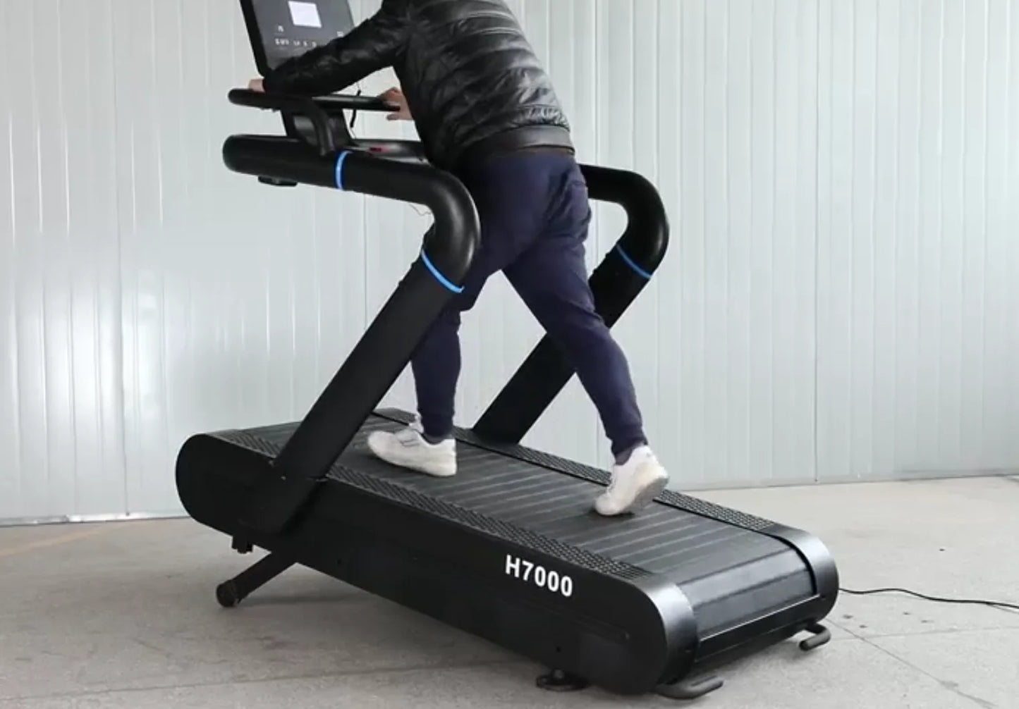 Commercial Treadmill, 6 HP AC Motorized Auto Incline Slat Belt Running Machine for Gym Use Cardio Training with 15% Incline